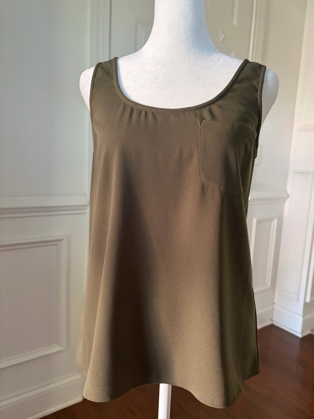 C. Luce Olive Green Faux Leather Strap Scoop Neck Tank Top Size Small